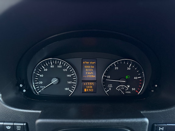 Mercedes-Benz Sprinter 316 23 of 30