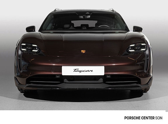 Porsche Taycan Cross Turismo 8 of 30