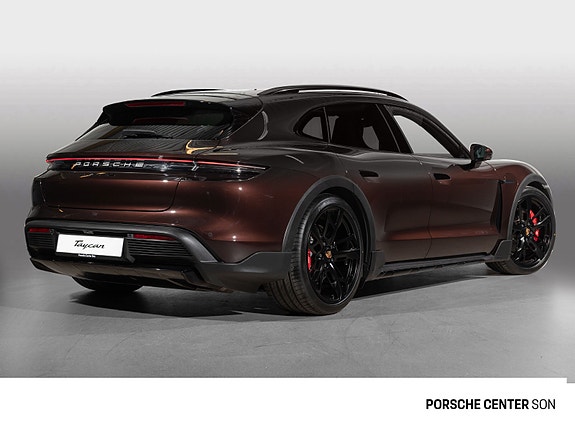 Porsche Taycan Cross Turismo 3 of 30