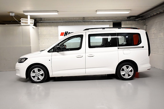 Volkswagen Caddy Maxi 2 of 30