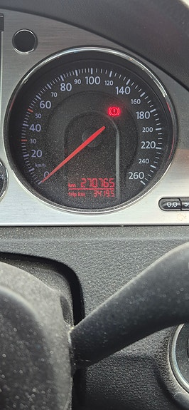 Volkswagen Passat 7 of 9