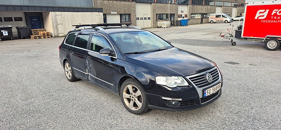 Volkswagen Passat 4 of 9