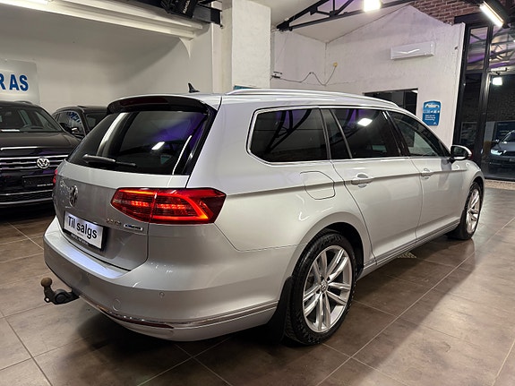 Volkswagen Passat 14 of 30
