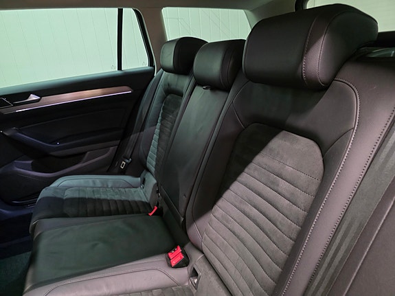 Volkswagen Passat 6 of 23