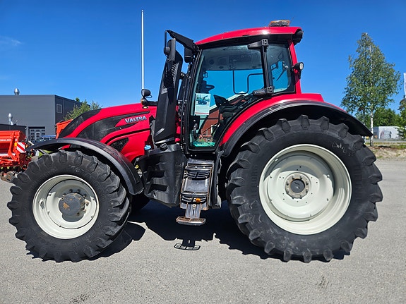 Valtra T235D 2021, kr 949 000,-