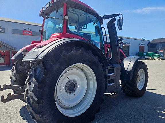 Valtra T235D 2021, kr 949 000,-