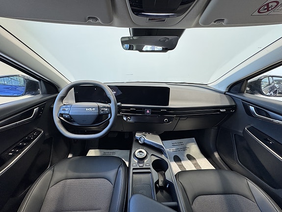 Kia EV6 12 of 23