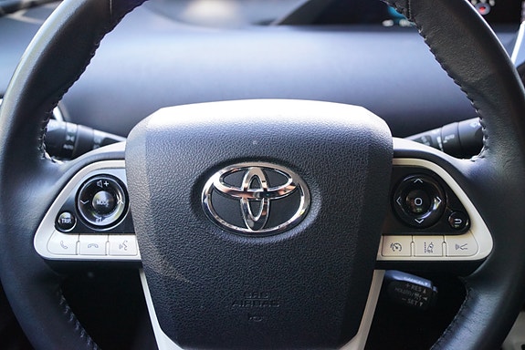 Toyota Prius 22 of 30