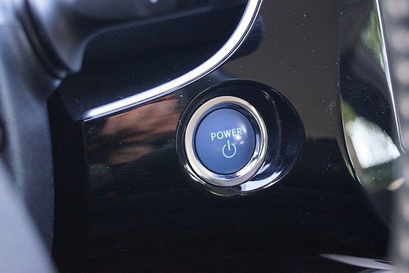 Toyota Prius 26 of 30
