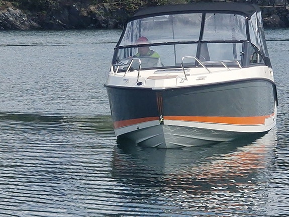 BM-147 Uttern D65 m Mercury 225 hk. Kun 105 t. Velholdt. Vinterlagret Høst pris. 24 of 30