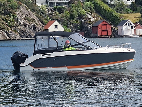 BM-147 Uttern D65 m Mercury 225 hk. Kun 105 t. Velholdt. Vinterlagret Høst pris. 21 of 30