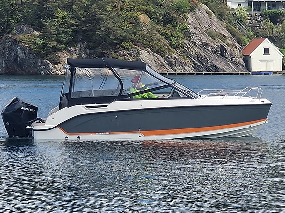 BM-147 Uttern D65 m Mercury 225 hk. Kun 105 t. Velholdt. Vinterlagret Høst pris. 20 of 30