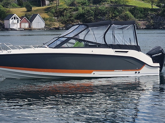 BM-147 Uttern D65 m Mercury 225 hk. Kun 105 t. Velholdt. Vinterlagret Høst pris. 26 of 30