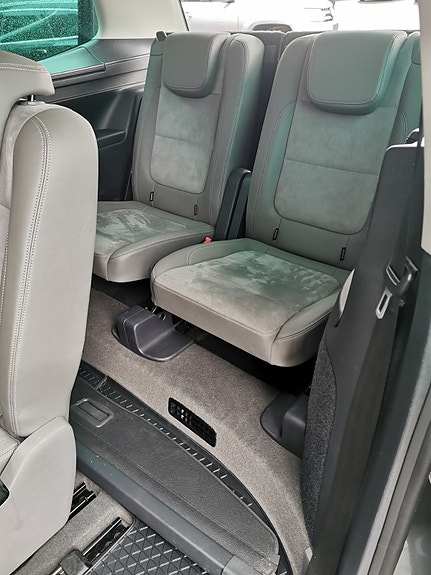 Volkswagen Sharan 9 of 18