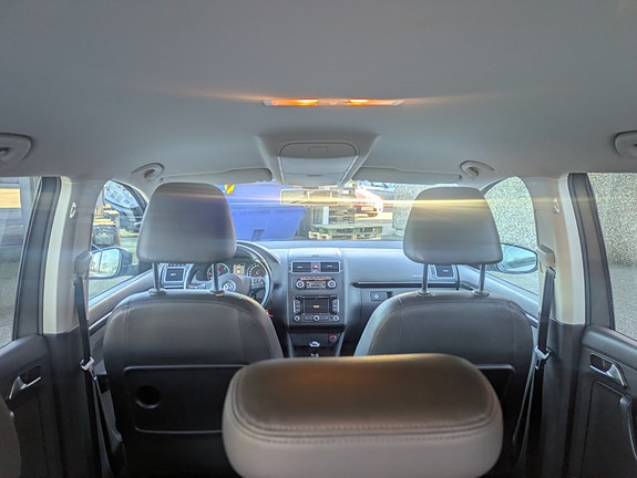 Volkswagen Touran 23 of 27