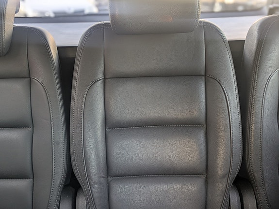 Volkswagen Touran 27 of 27