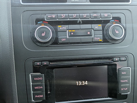 Volkswagen Touran 11 of 27