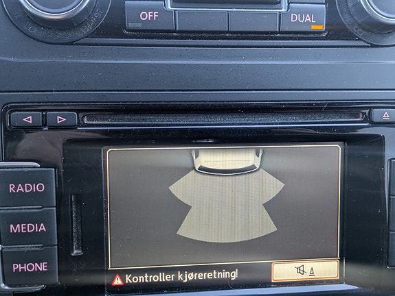 Volkswagen Touran 13 of 27