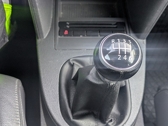 Volkswagen Touran 15 of 27