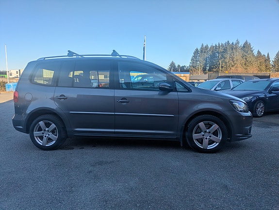 Volkswagen Touran 3 of 27
