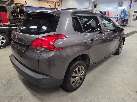 Peugeot 2008 4 of 5