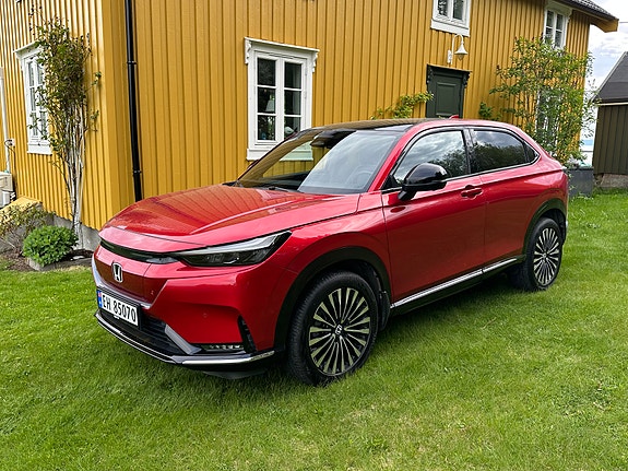 Honda e:Ny1 4 of 5