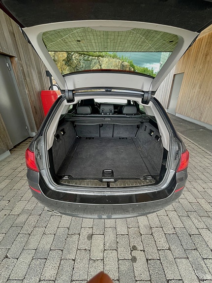 BMW 520d 12 of 13