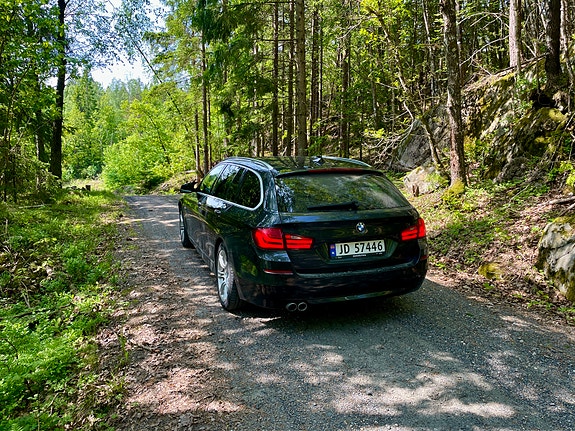 BMW 520d 4 of 13
