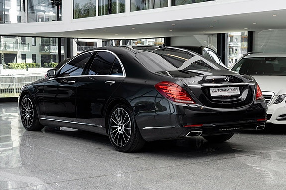 Mercedes-Benz S-Klasse 3 of 5