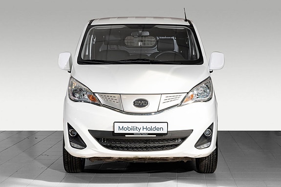 BYD T3 3 of 19