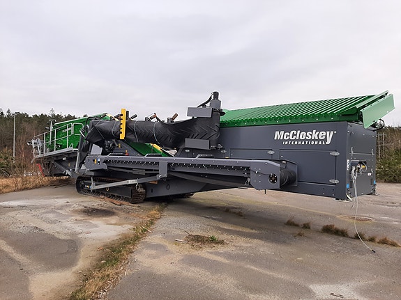 McCloskey S190 3D Dual Power 6 of 7