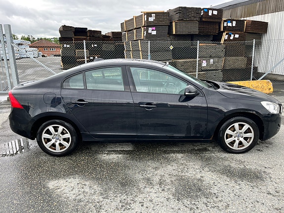 Volvo S60 7 of 21