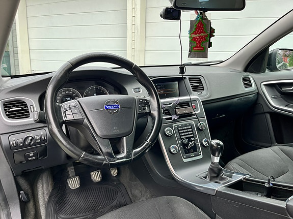 Volvo S60 15 of 21
