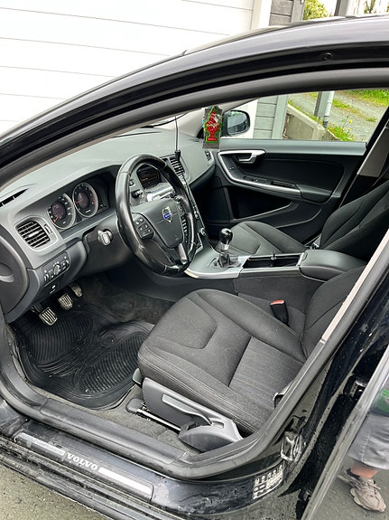 Volvo S60 17 of 21