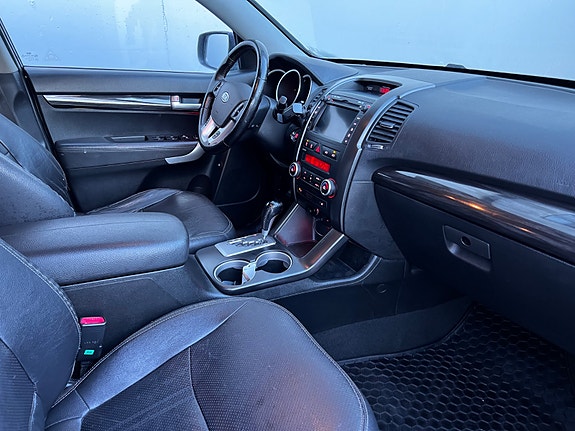 Kia Sorento 18 of 24