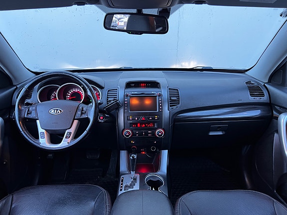 Kia Sorento 13 of 24