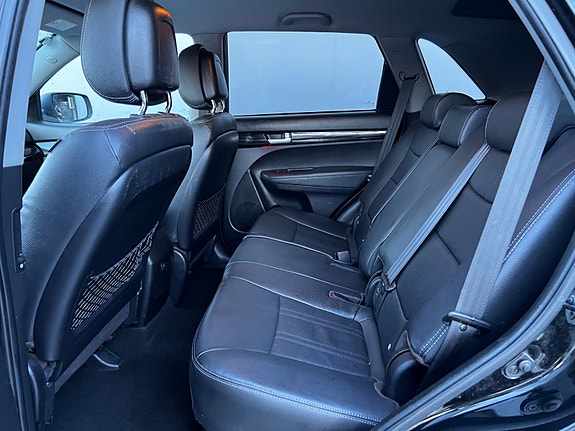 Kia Sorento 19 of 24