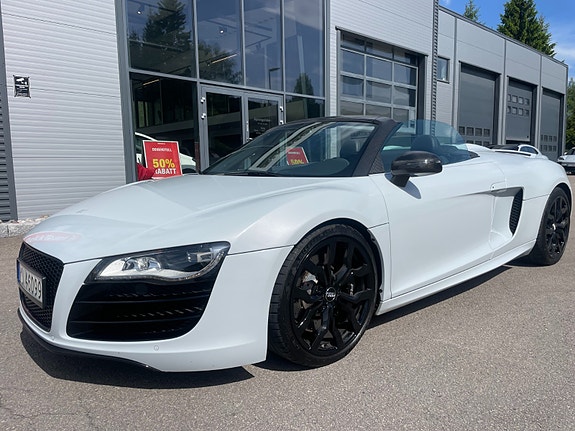 Audi R8 3 of 5