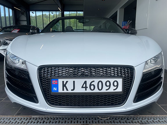 Audi R8 8 of 23