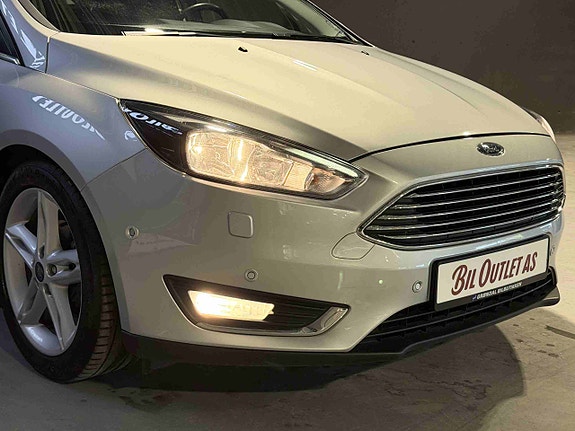 Ford Focus 10 of 23