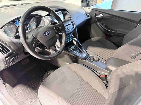 Ford Focus 11 of 23