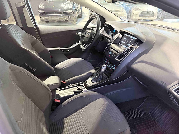 Ford Focus 17 of 23