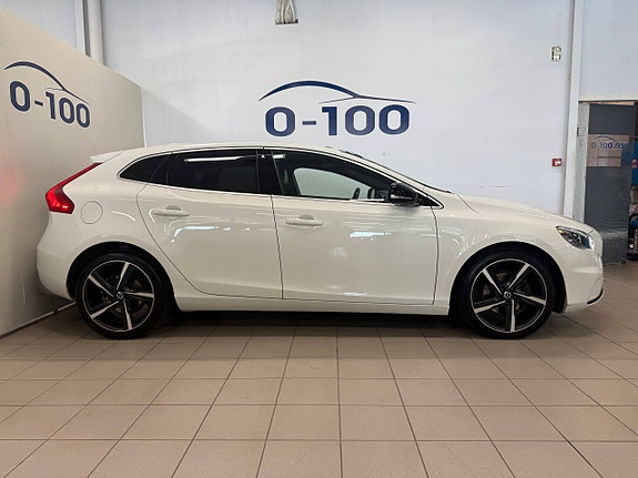 Volvo V40 5 of 5