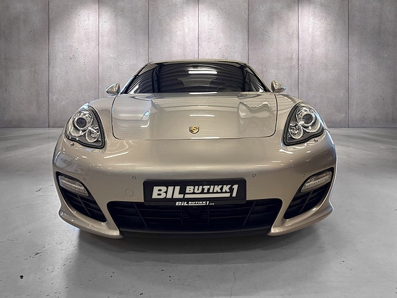 Porsche Panamera 2 of 5