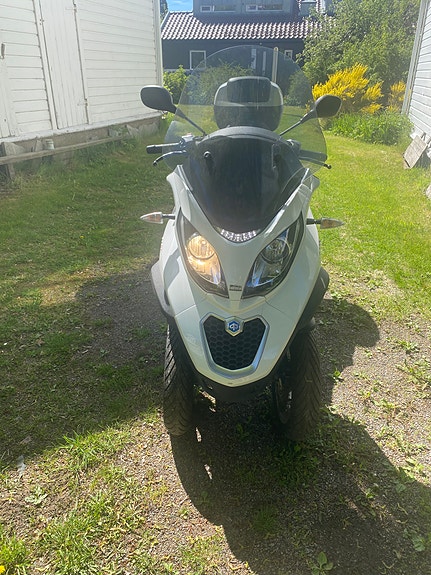 Piaggio MP3 500 LT Business 2 of 5