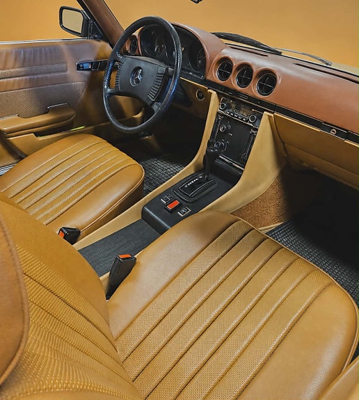Mercedes-Benz SL 4 of 5