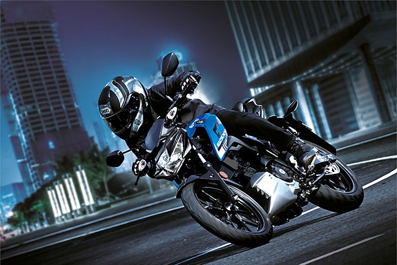 Suzuki GSX-S 125 2 of 3