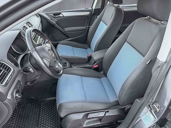 Volkswagen Golf VI 8 of 12