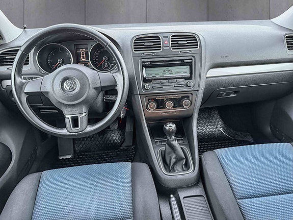 Volkswagen Golf VI 7 of 12