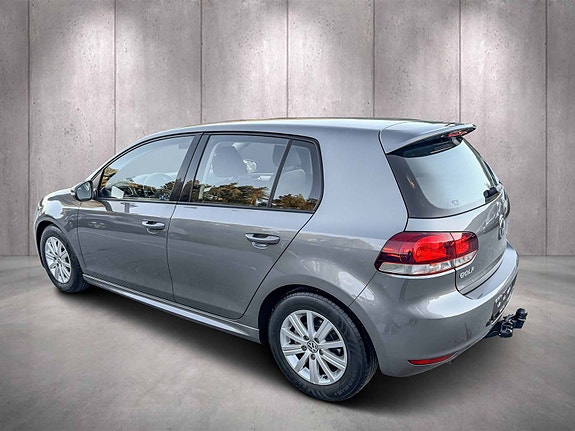 Volkswagen Golf VI 3 of 5